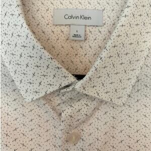 Calvin Klein Men’s Dress Shirt  Long Sleeve Button Down 100% Cotton Large NWT